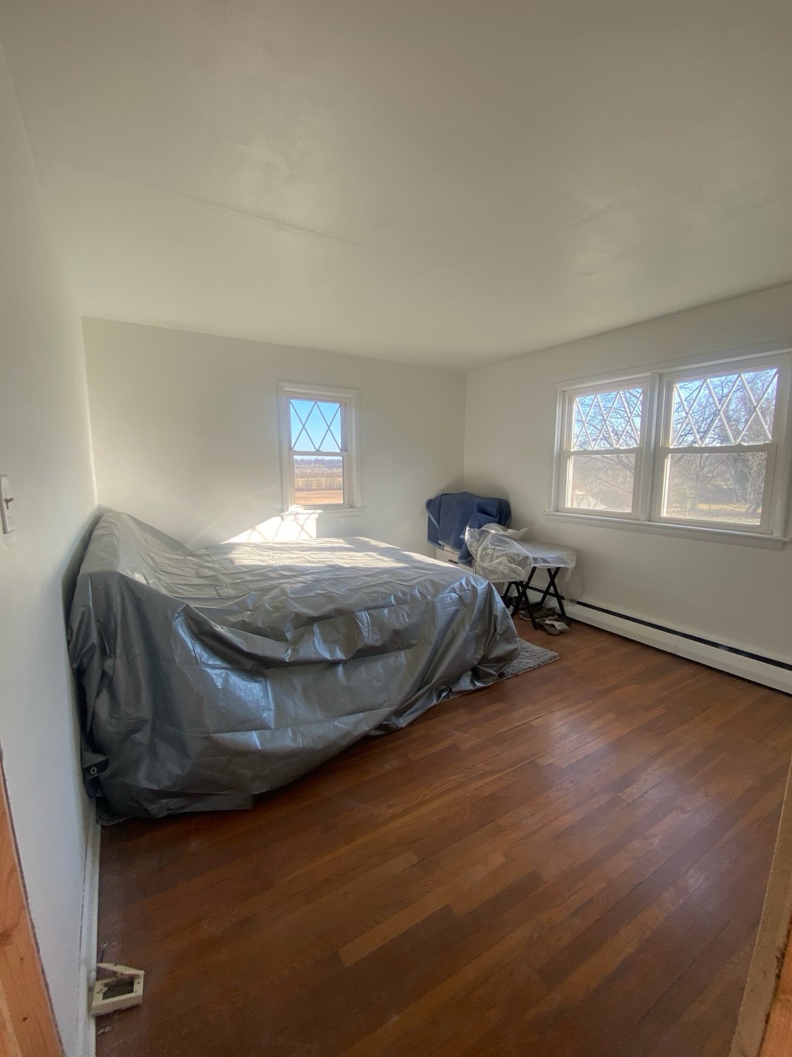 Original bedroom before remodeling
